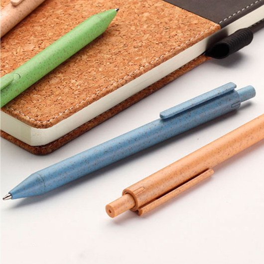 Wheat Straw Eco Pens Lifestyle
